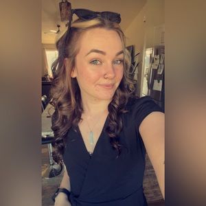 Meet your Posher, Hannah